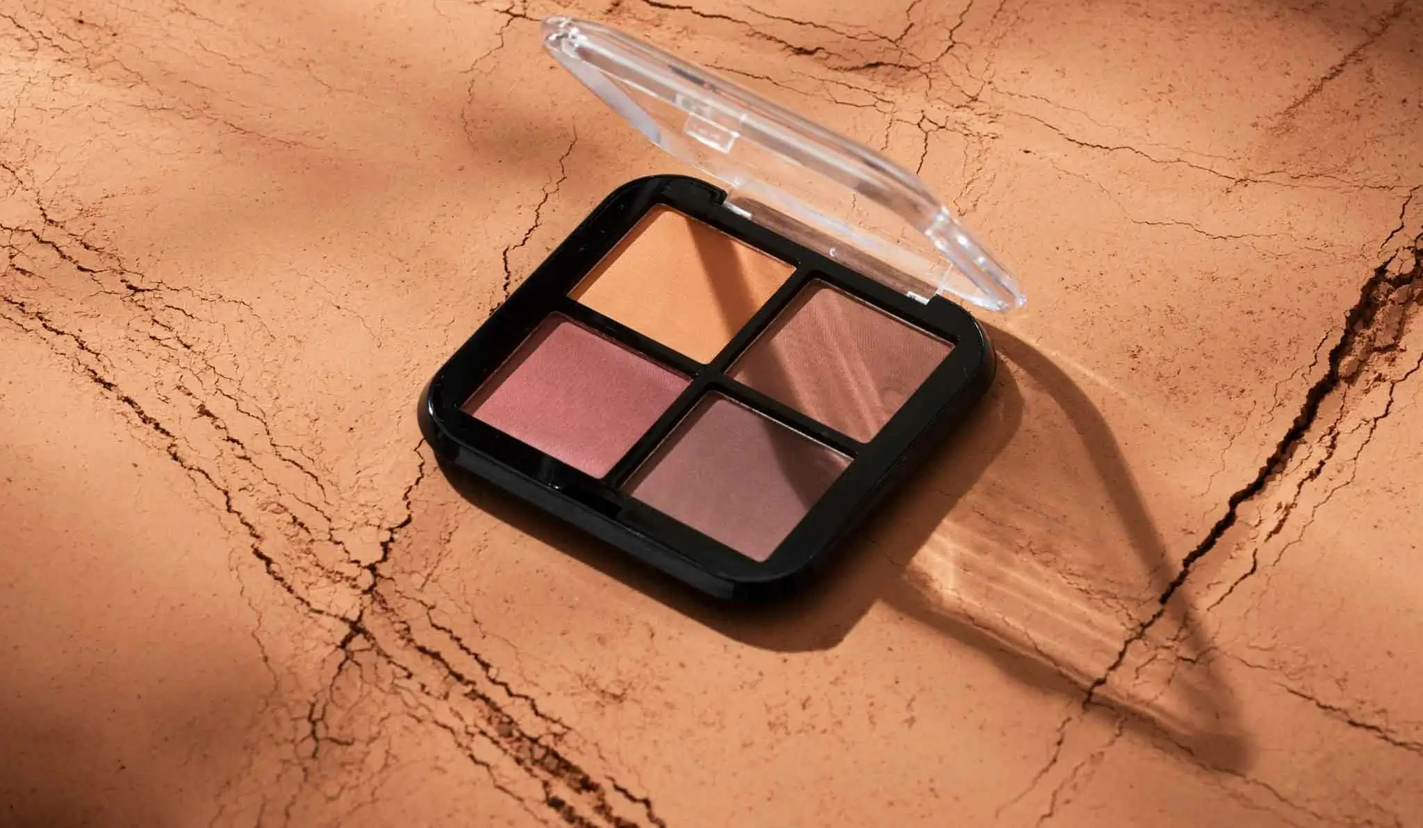 Hydrating Cream to Powder eyeshadow - Image 3